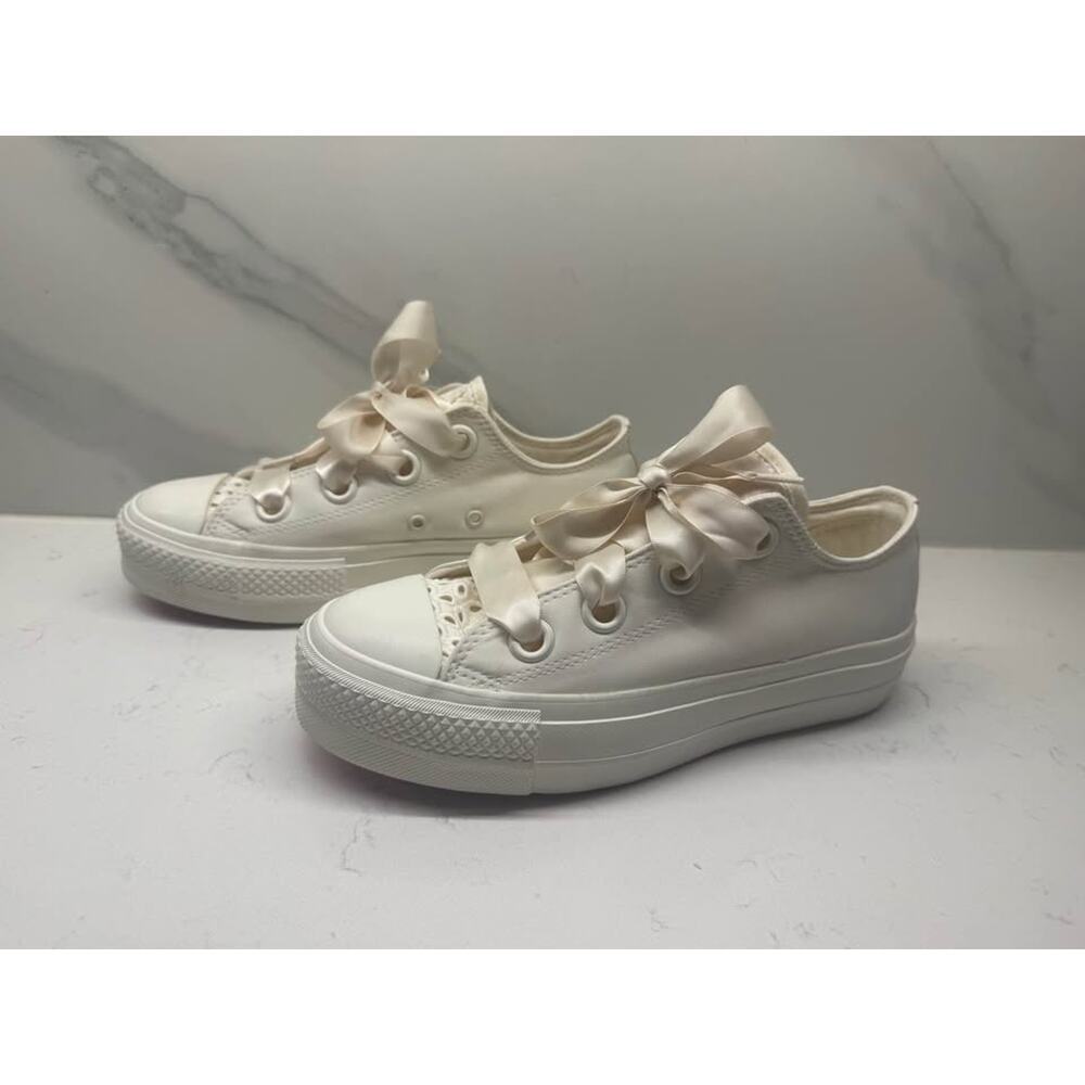 Converse Women’s Size 7 Cream Satin Big Eyelet Lace Tongue Ribbon Tie Sneakers - Picture 5 of 8